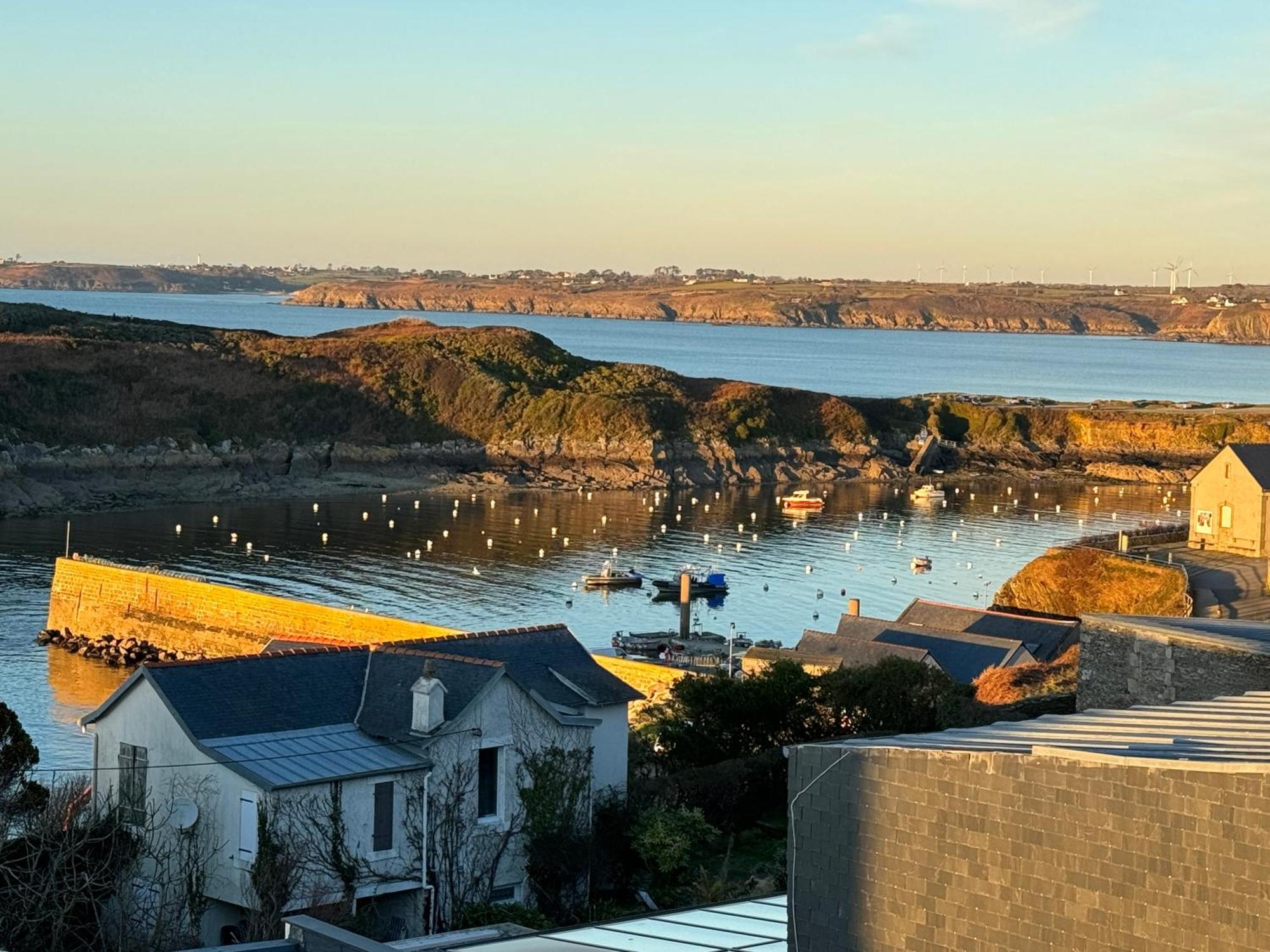 La Chambre De L'Embarcadere Le Conquet Luaran gambar